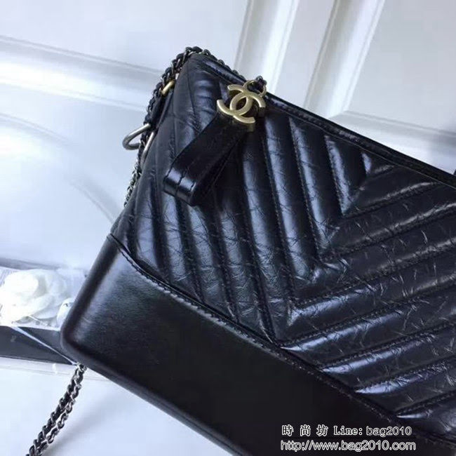 香奈兒CHANEL2018年新款V格 Chanel Gabrielle 全黑色鏈條流浪包 DSC2062
